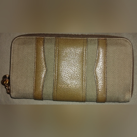 BVLGARI Handbags - Bvlgari EUC Zip Around Wallet